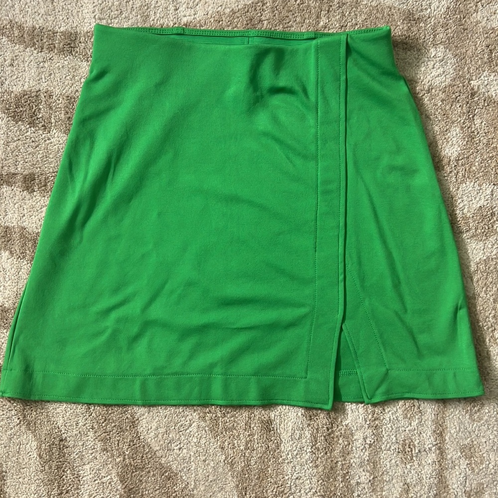 Green cotton mini skirt
